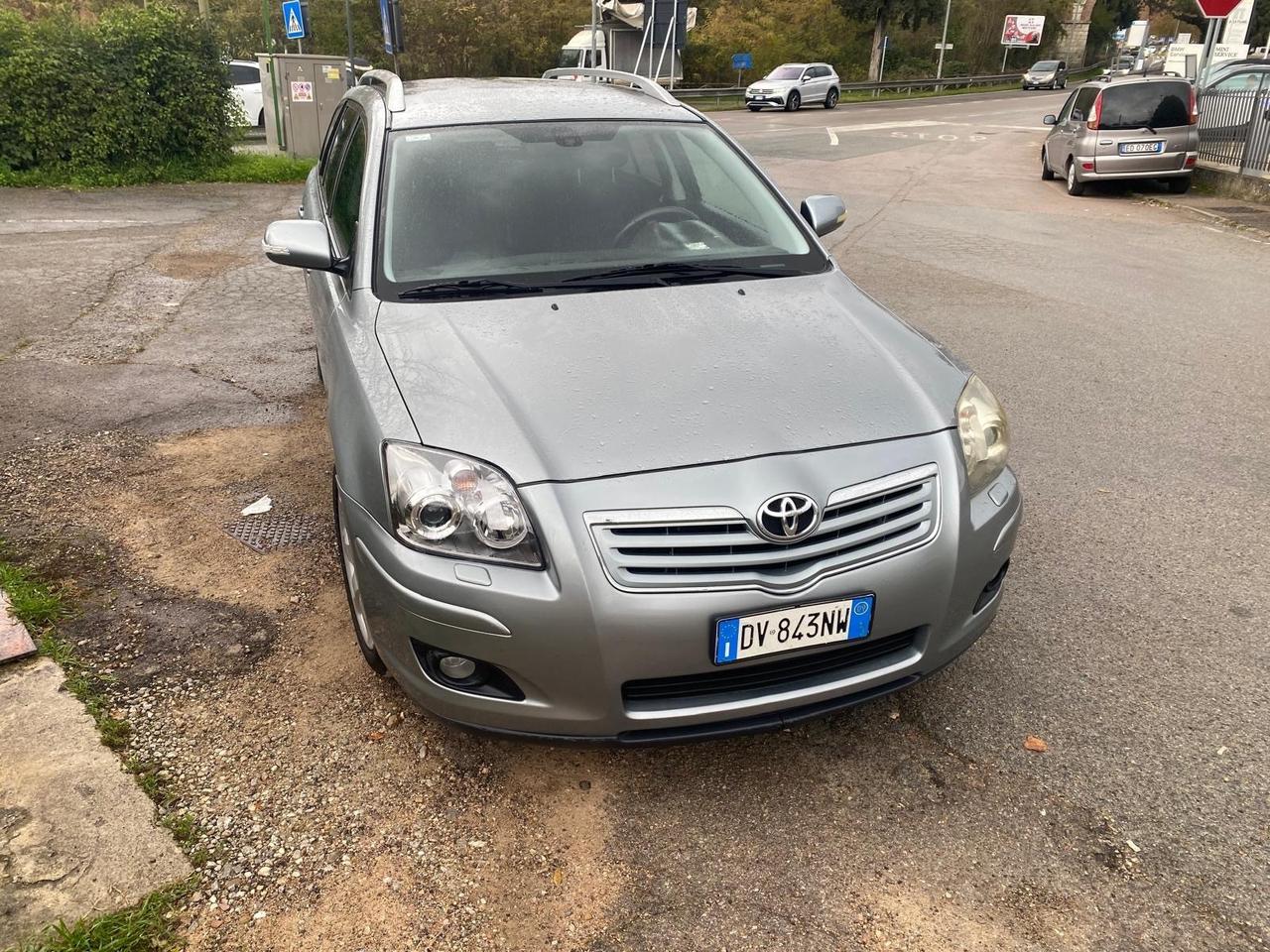 Toyota Avensis 2.0 D-4D Wagon Sol
