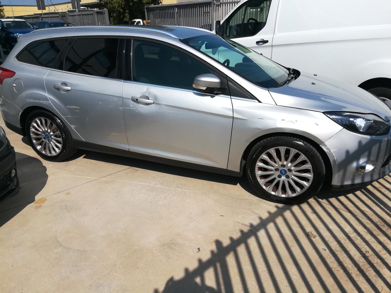 Ford Focus 1.6 Benz. EURO 5 125 CV SW Titanium SOLO PER COMMERCIANTI