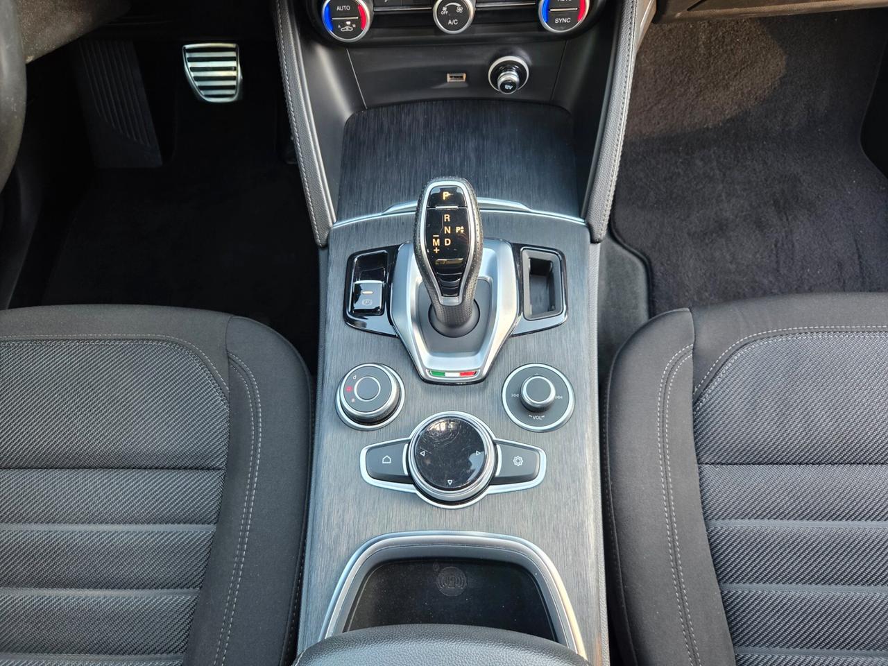 Alfa Romeo Stelvio 2.2 Turbodiesel 190 CV AT8 Q4 Business