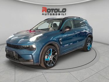 LYNK&CO 01 01 PHEV