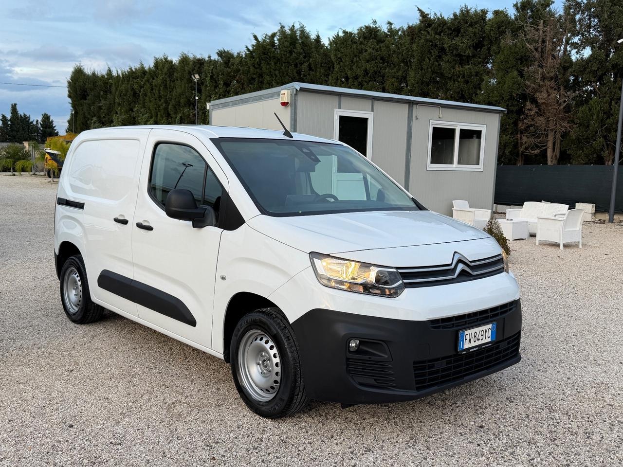 Citroen Berlingo BlueHDi 100 S&S Van M Control