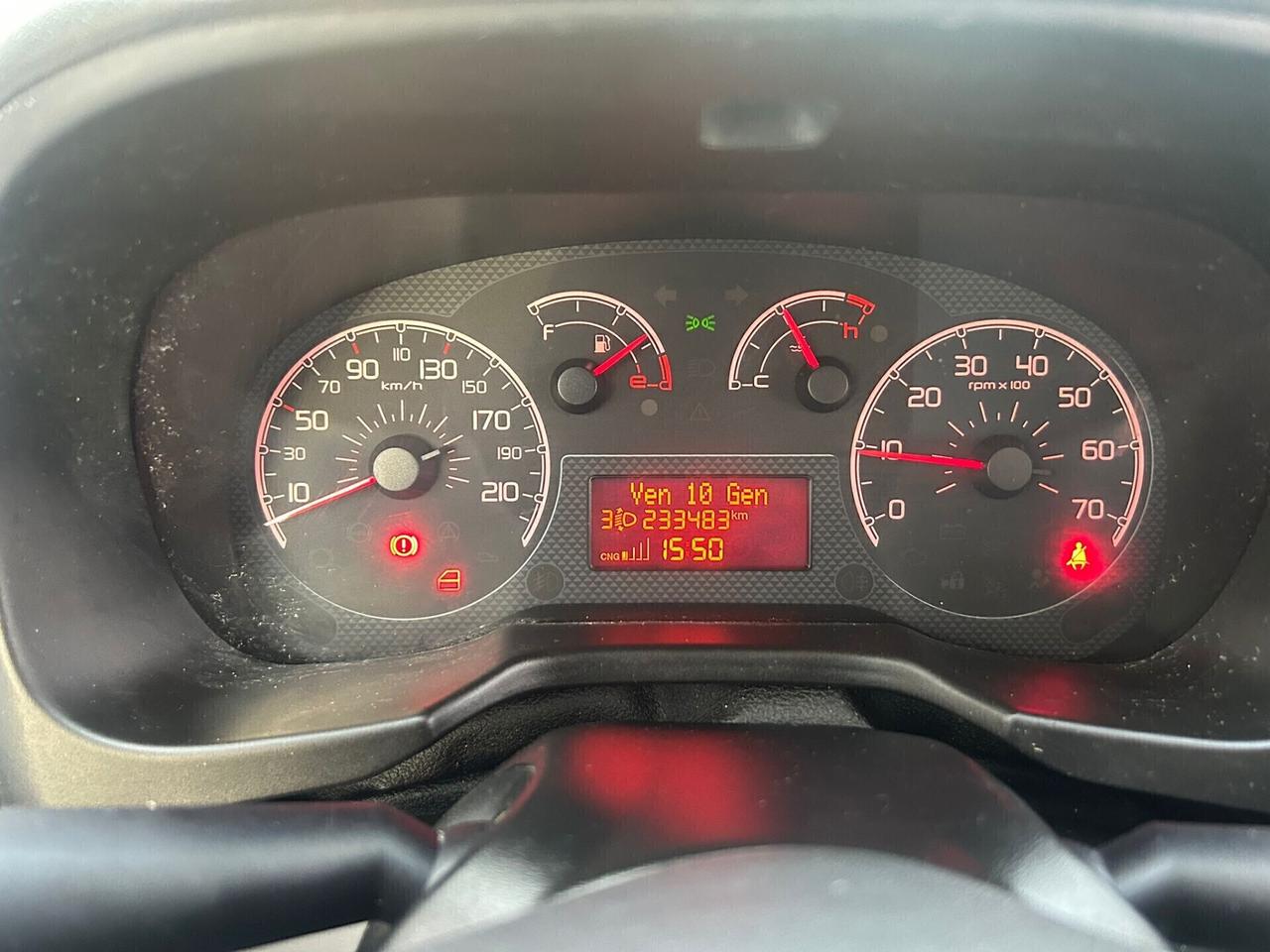 Fiat Fiorino 1.4 8V Combi Semivetrato Natural Power SX