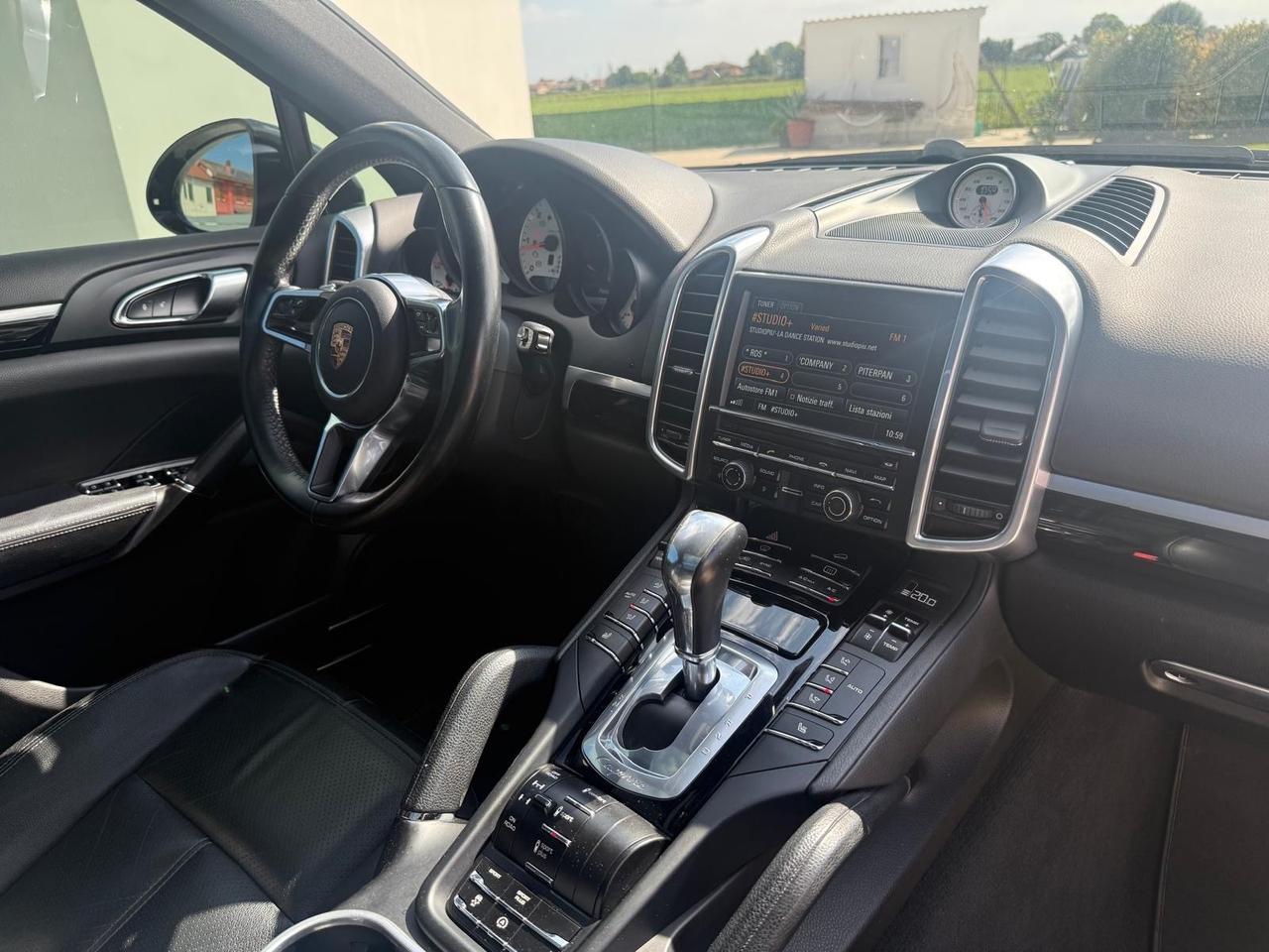 Porsche Cayenne Restilyng Tetto Fari Led