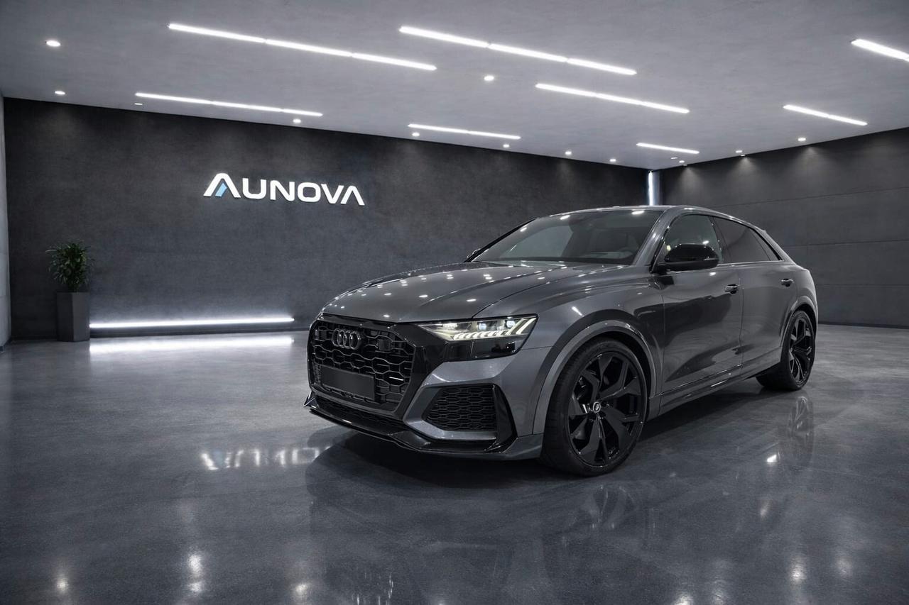 Audi Q8 RS TFSI V8 quattro tiptronic