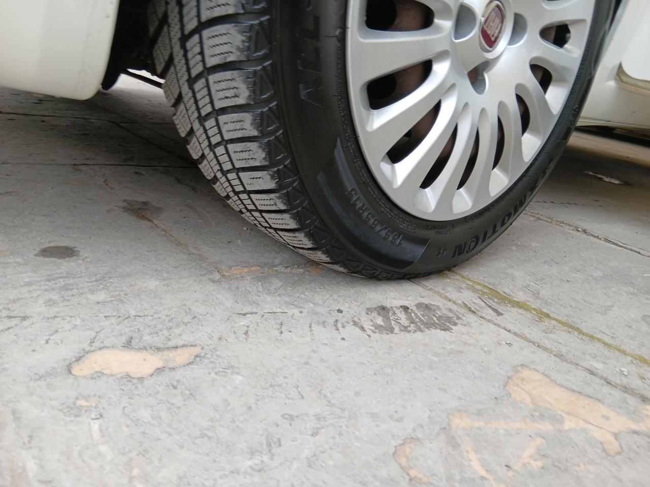 Fiat Punto Evo 1.2 benzina 3 porte full 11