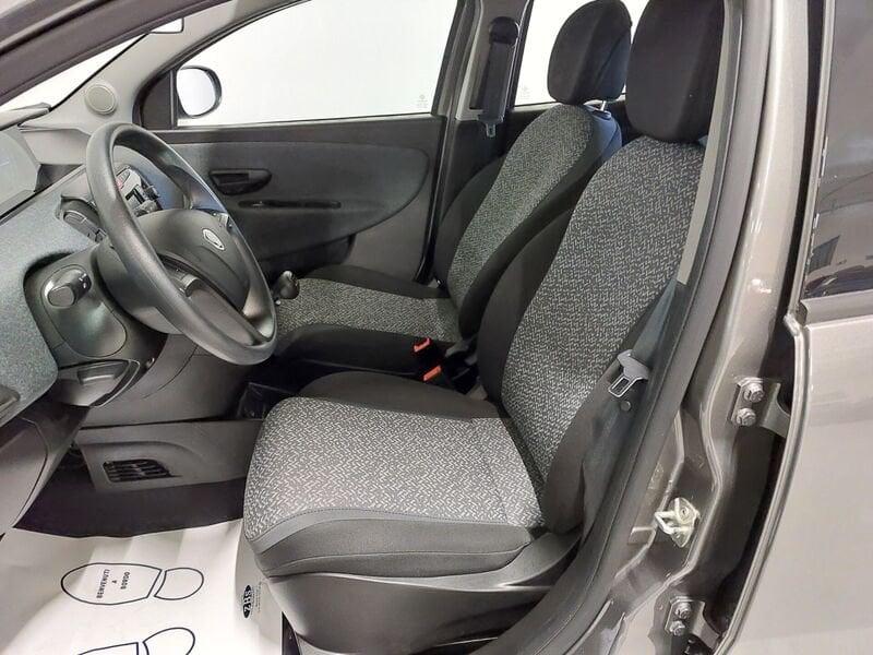 Lancia Ypsilon Ypsilon 1.0 FireFly 5 porte S&S Hybrid Silver