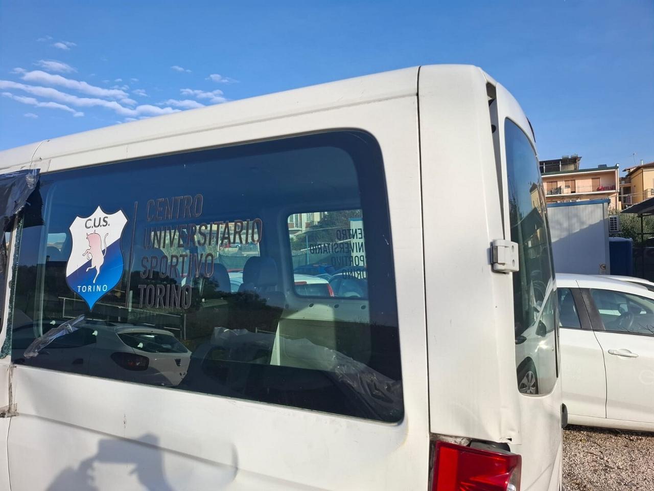 VW CRAFTER 2.0 SINISTRATO 9 POSTI MARCIANTE