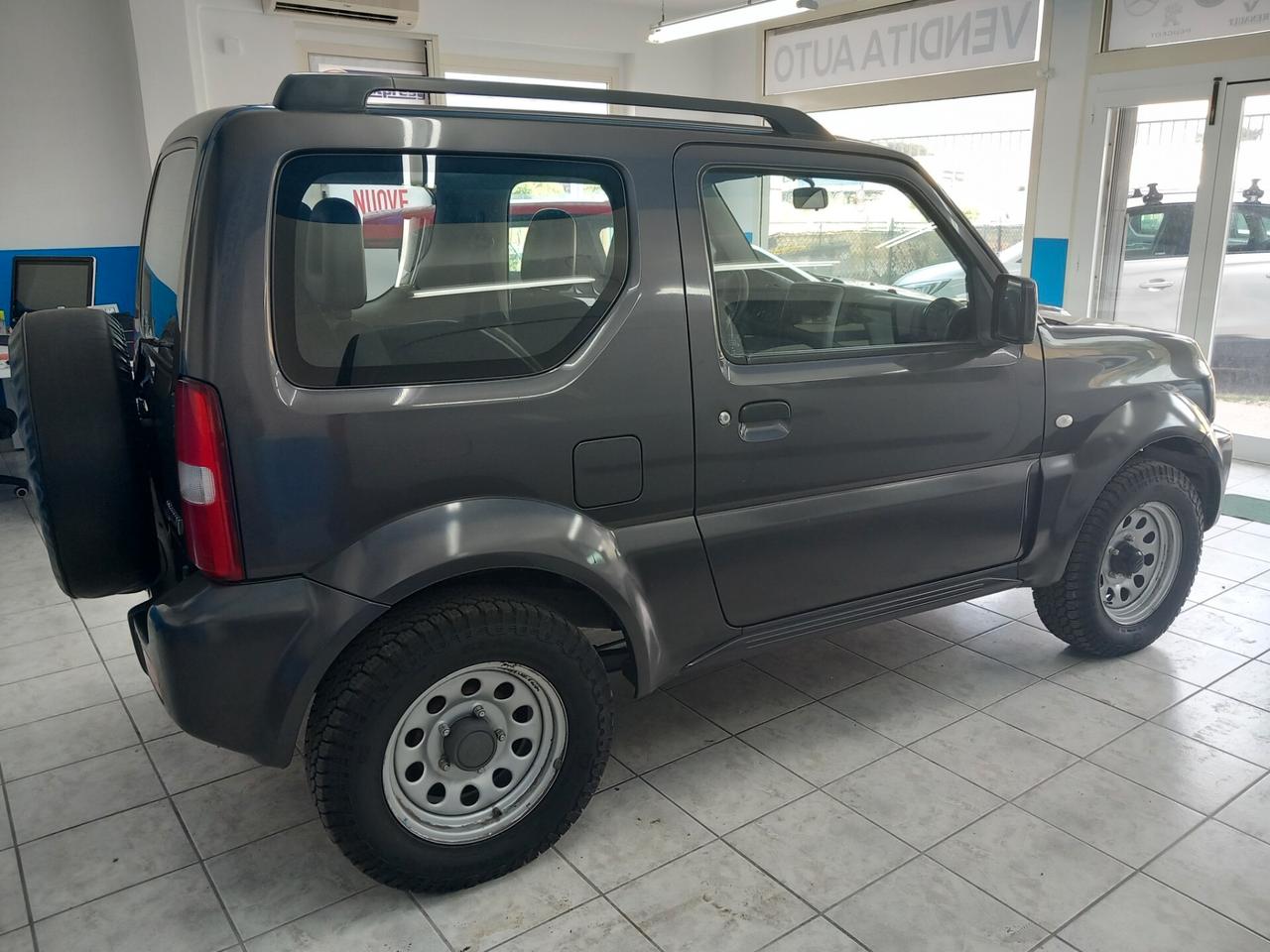 Suzuki Jimny anno 2010 1.5 DDiS cat 4WD Special km 112 mila