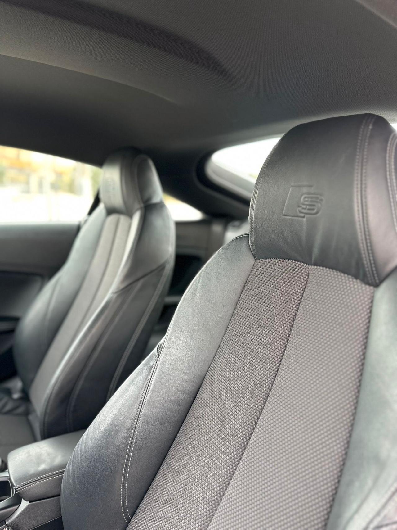 Audi TT Coupé 2.0 TDI ultra S line