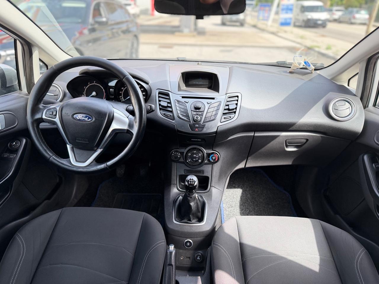 Ford Fiesta 1.4 5p. Bz.- GPL ok neopatentati