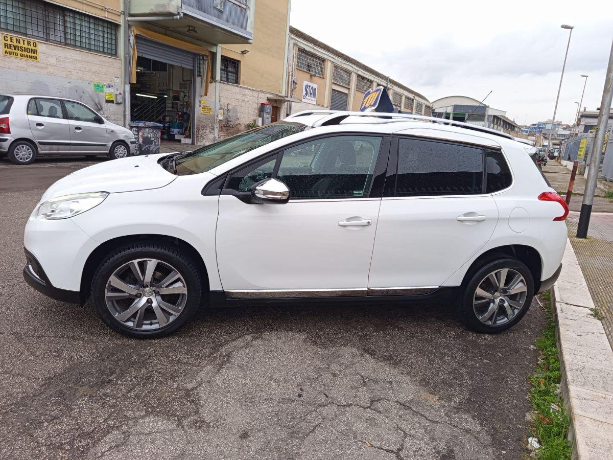 PEUGEOT 2008 BlueHDi 100 Allure - 2016