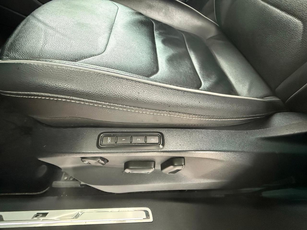 Volkswagen Tiguan 2.0 TDI 150 CV DSG R-Line