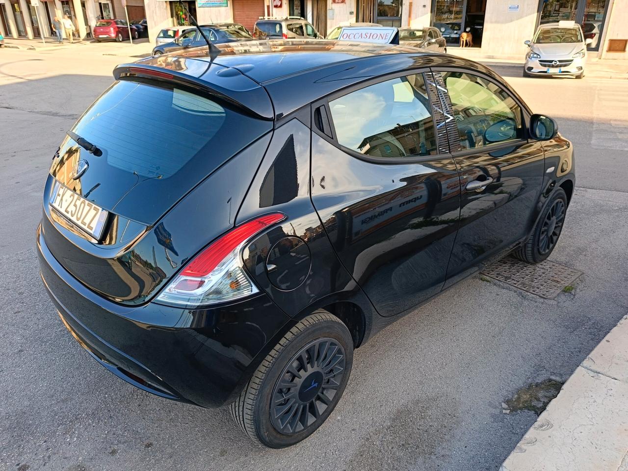 Lancia Ypsilon 1.3 MJT 16V 95 CV 5 porte S&S Gold