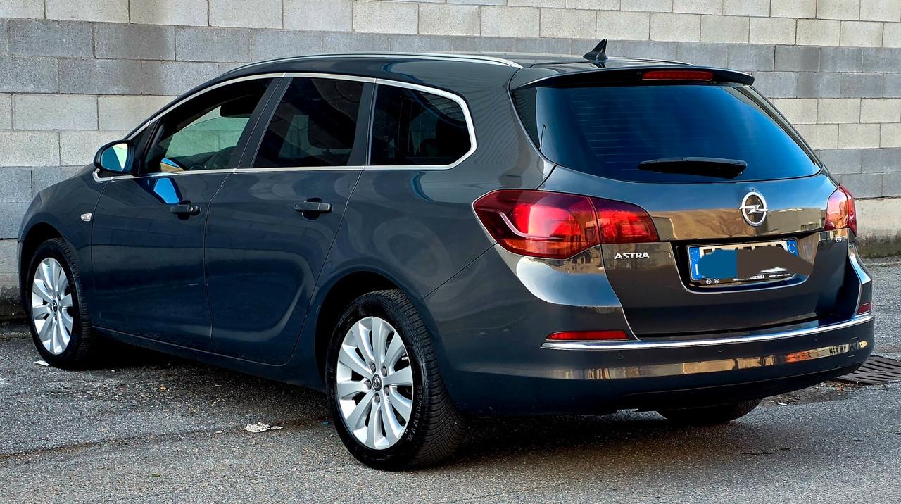 Opel Astra 1.6 CDTI Cosmo. Neopatentati euro6b