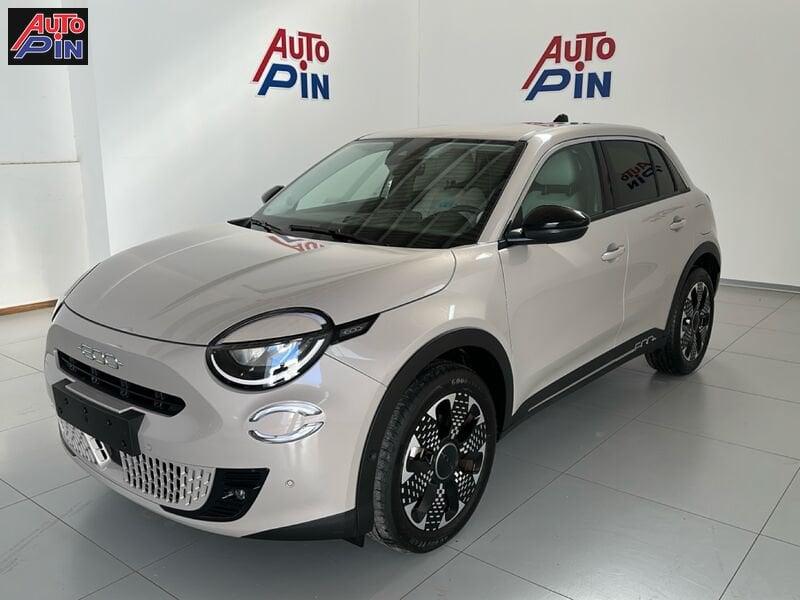 FIAT 600 600 1.2 hybrid La Prima 110cv auto
