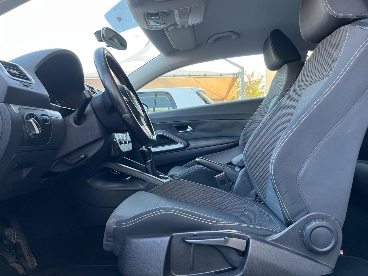 Volkswagen Scirocco 1.4 TSI R-line