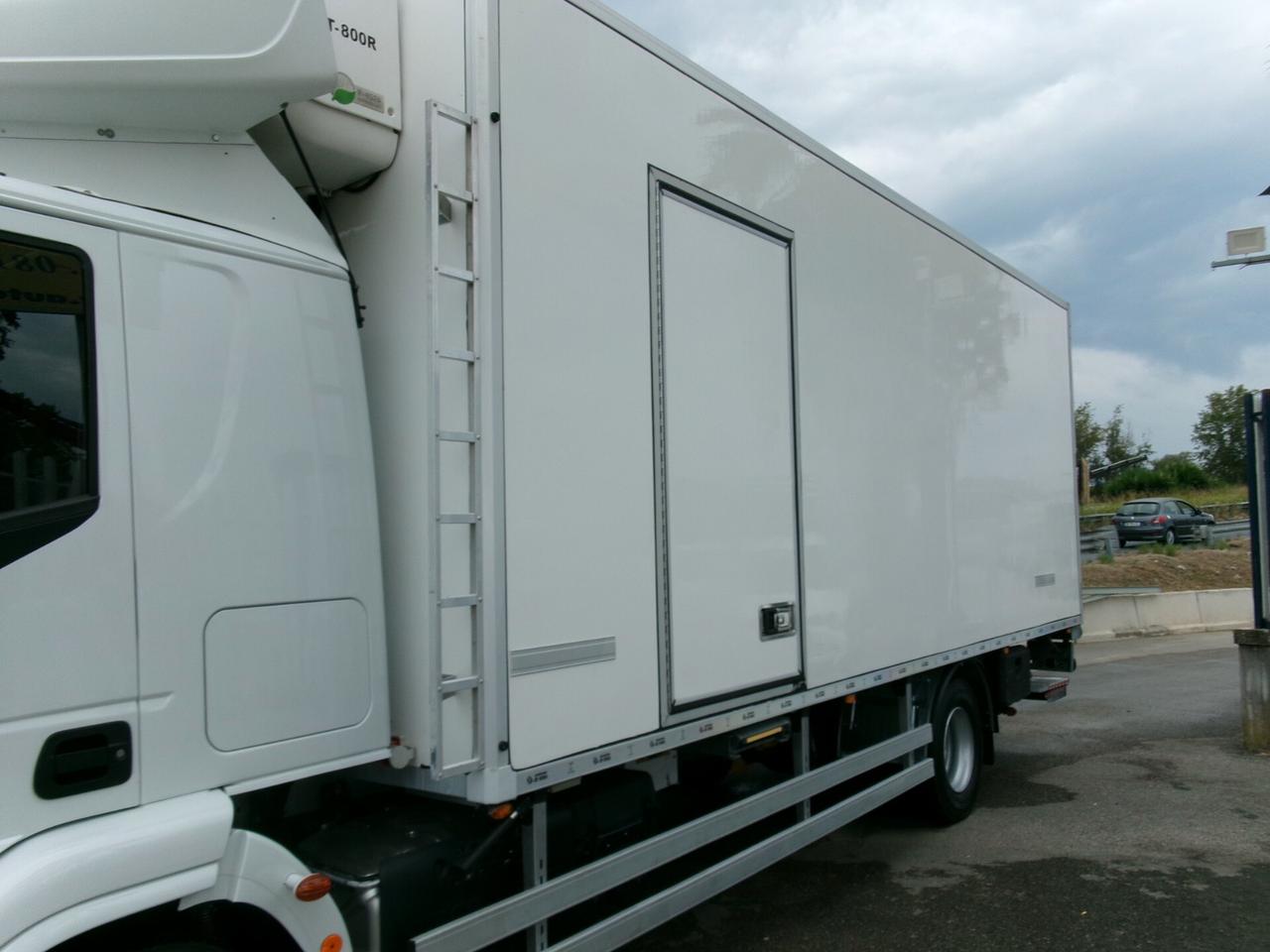 Iveco EUROCARGO 160/28 E6 FRIGO+PEDANA FRC 08/2027 16 PEDANE 280000 KM
