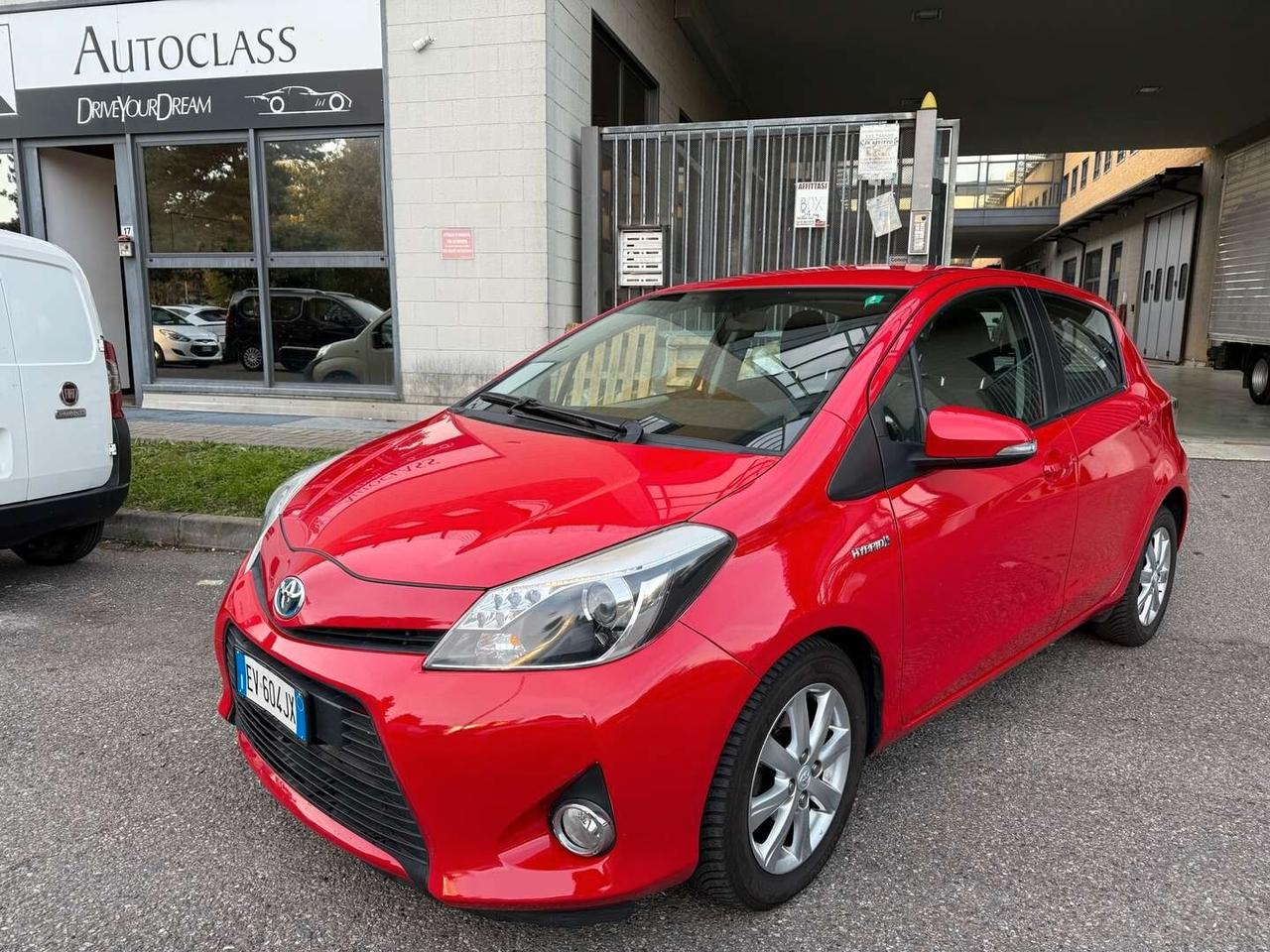 Toyota Yaris 1.5 Hybrid 5 porte Lounge