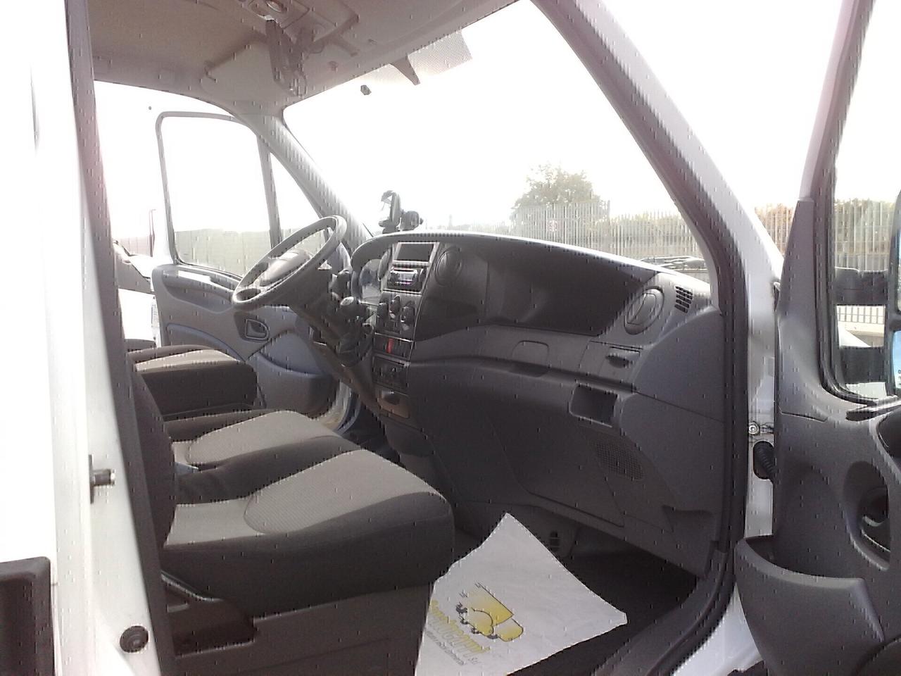 Iveco Daily 35s17 3000cc 170cv Automatico - 2014