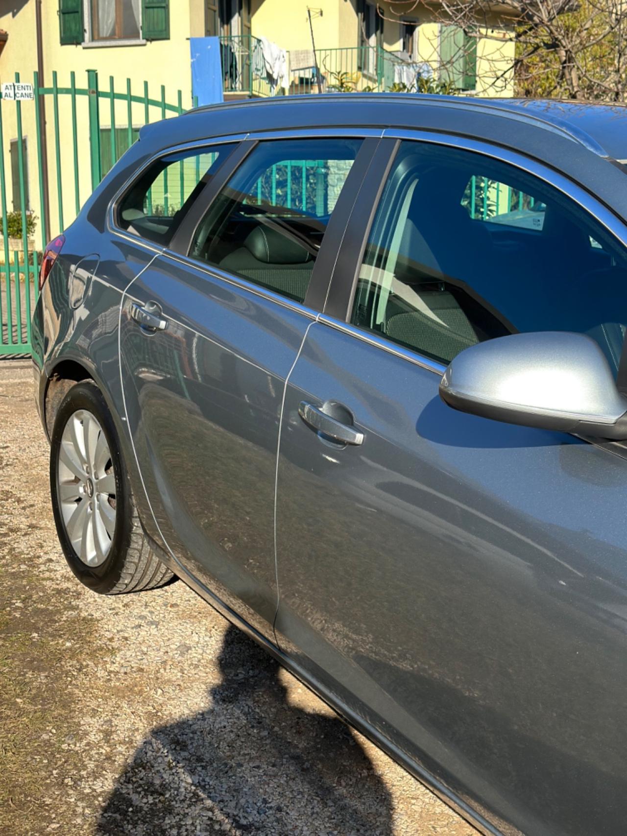 Opel Astra 1.7 CDTI 110CV Sports Tourer Cosmo