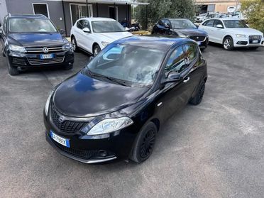 Lancia Ypsilon 1.0 FireFly 5 porte S&S Hybrid UnYca