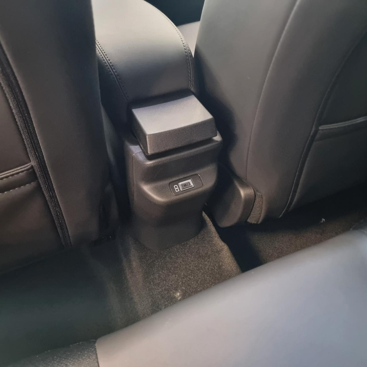 Jeep Avenger 1.2 Turbo 100 CV Summit