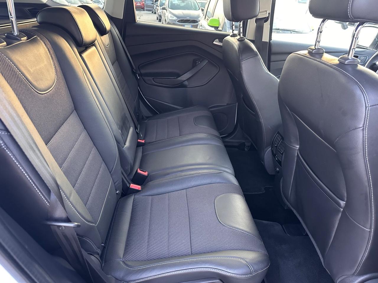 Ford Kuga 2015 2.0 TDCI 150 CV S&S 4WD Titanium