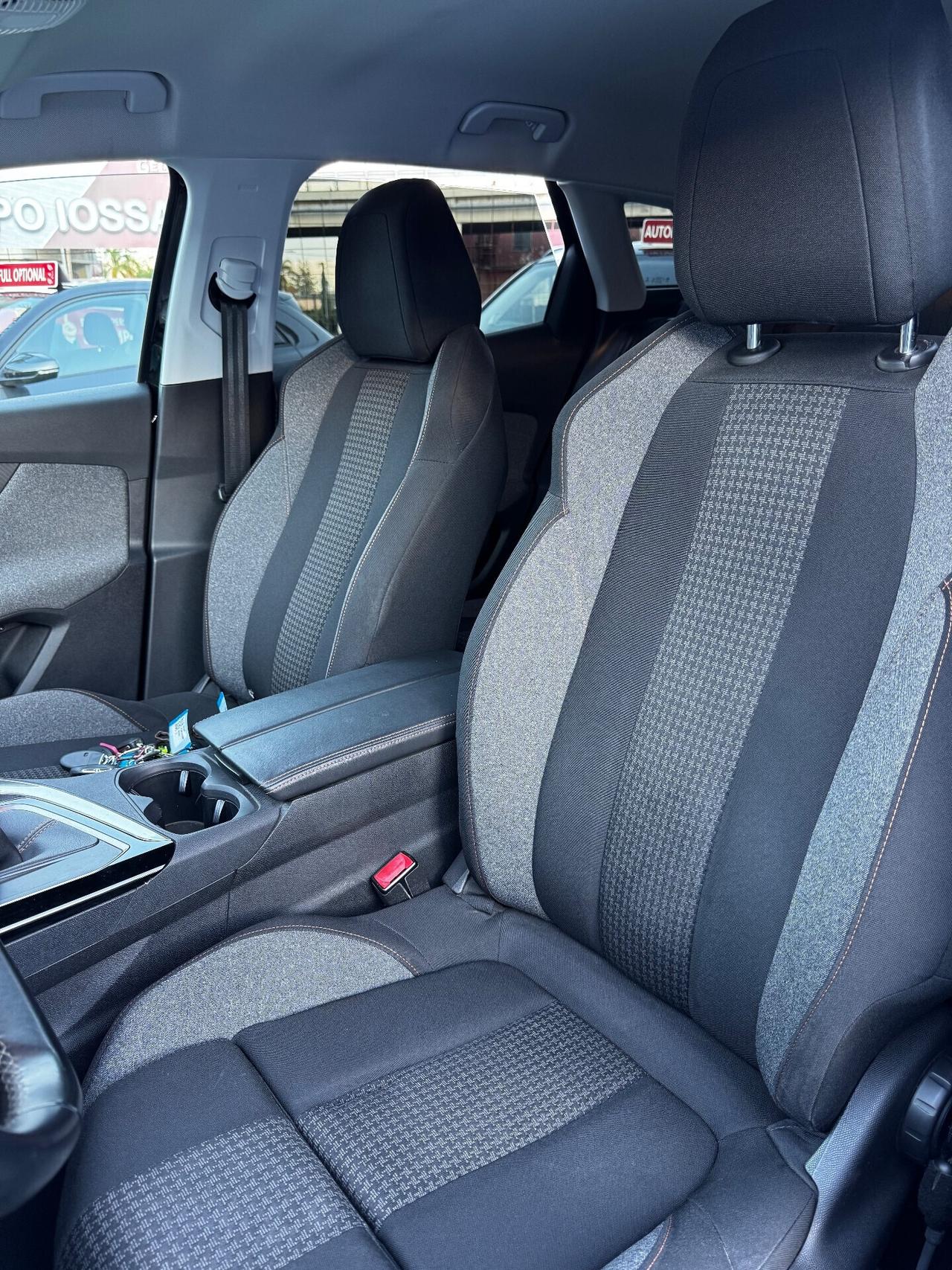 Peugeot 3008 BlueHDi 130 S&S Allure