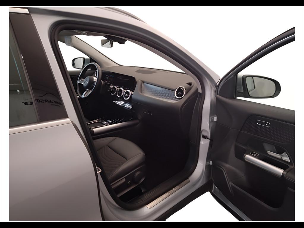 Mercedes-Benz GLA-H247 2023 - GLA 180 d Progressive Advanced auto