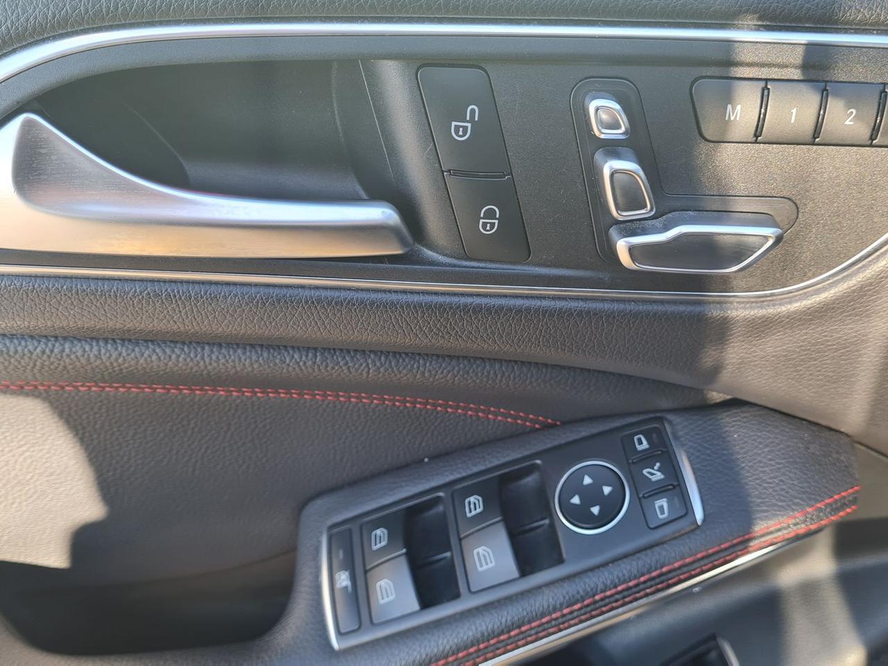 Mercedes-Benz GLA 250 Premium #8103