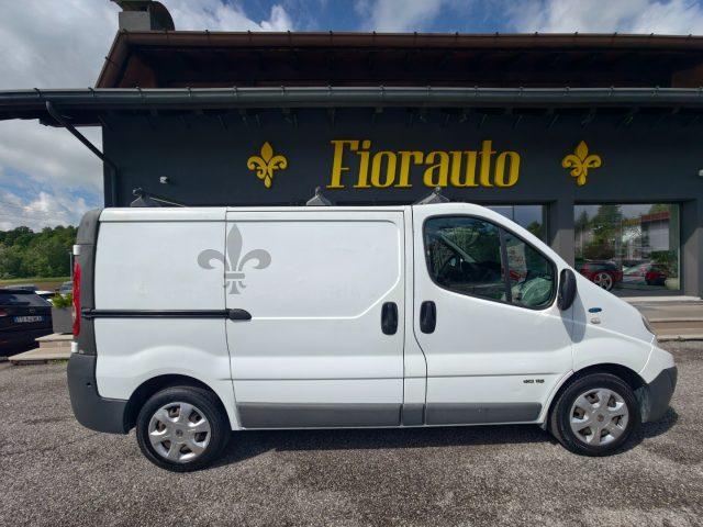 RENAULT Trafic T27 2.0 dCi/115 PC-TN Furgone 3posti