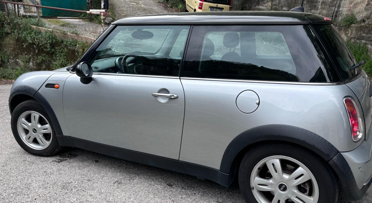 Mini 1.6 16V Cooper
