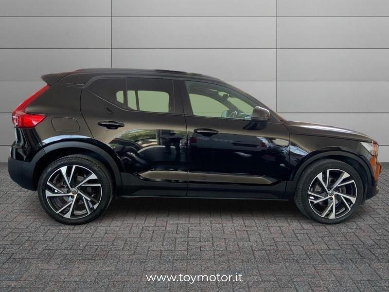 Volvo XC40 (2017-) D4 AWD Geartronic R-design