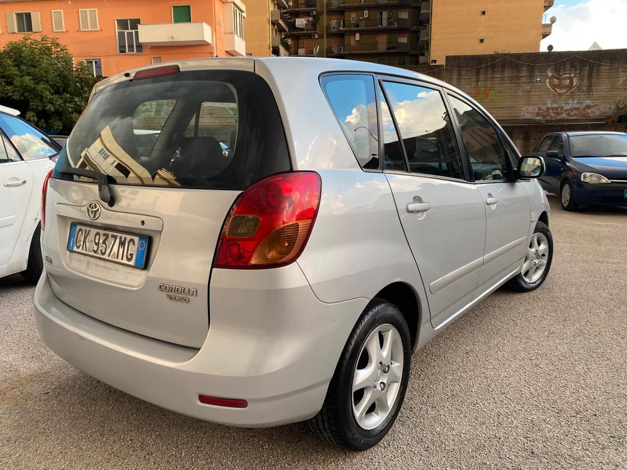 Toyota Corolla Verso 1.6 benz 110cv full 2004