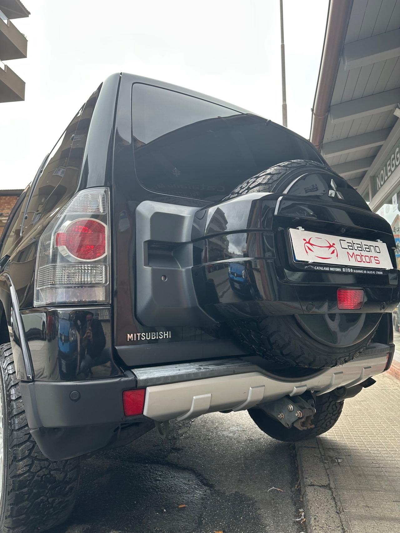 Mitsubishi Pajero 3.2 DI-D 16V aut. 3p. Instyle DPF