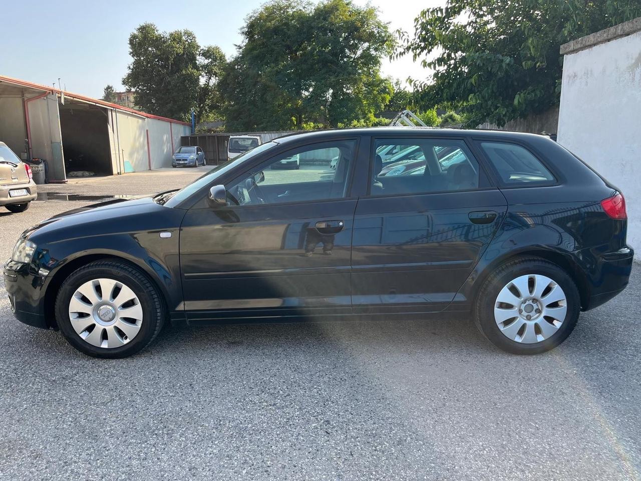 Audi A3- sportback 1.9 tdi- full-11/2007