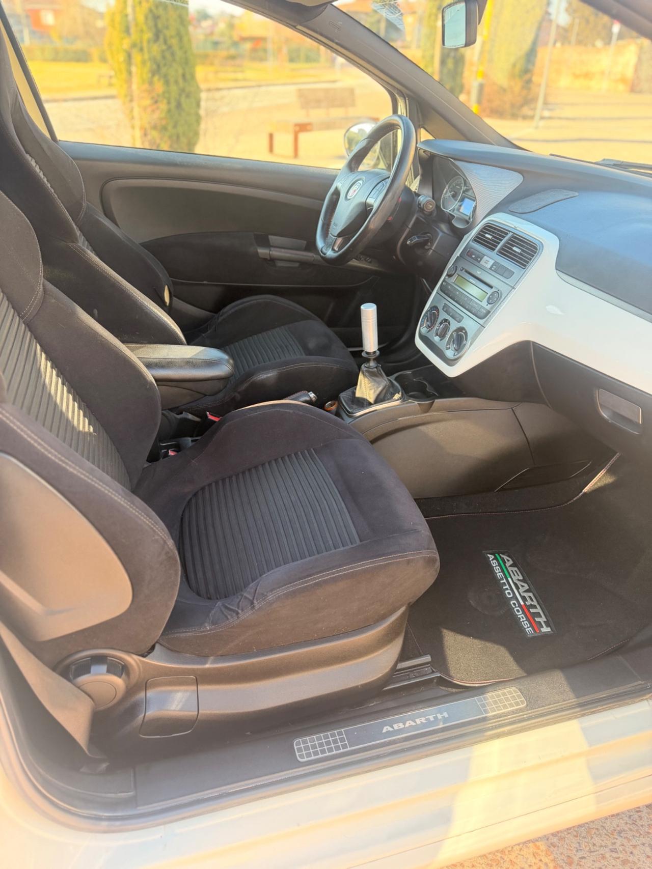 ABARTH GRANDE PUNTO 1.4t-JET €5000