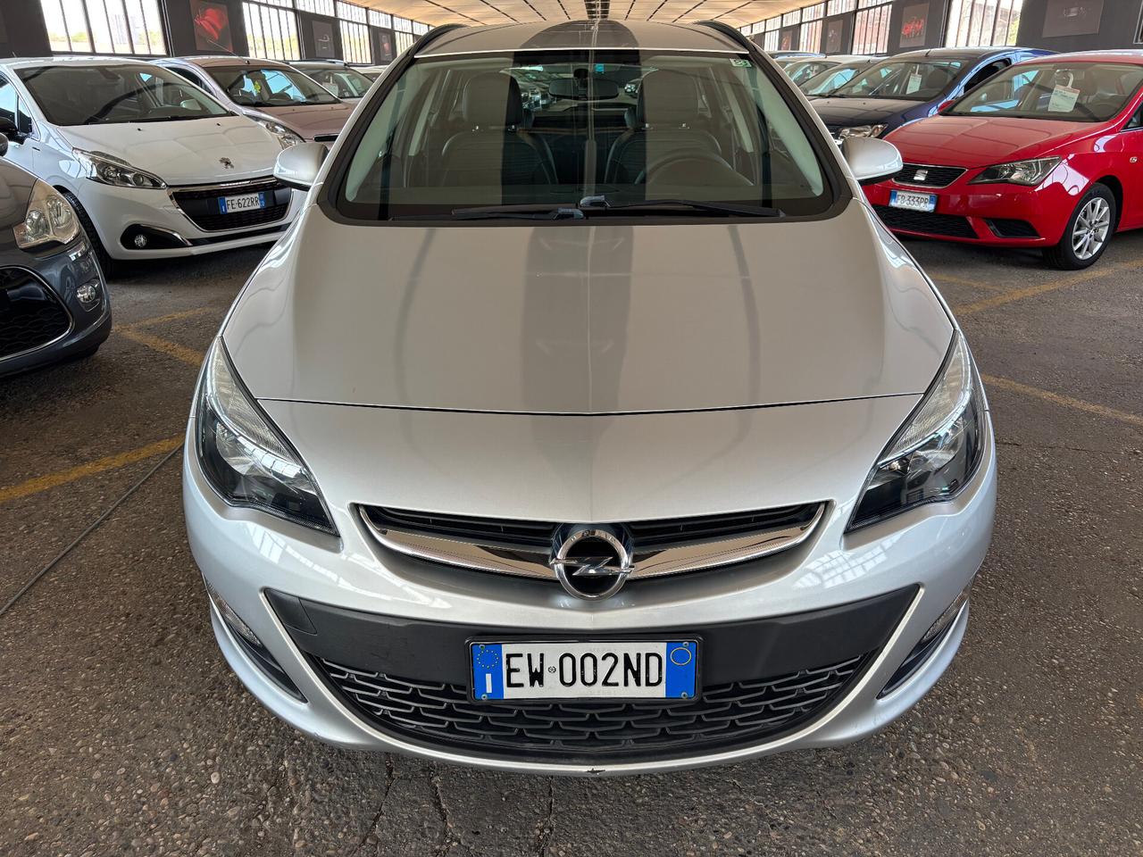 Opel Astra 1.7 CDTI 110CV Sports Tourer Cosmo NEOPATENTATO