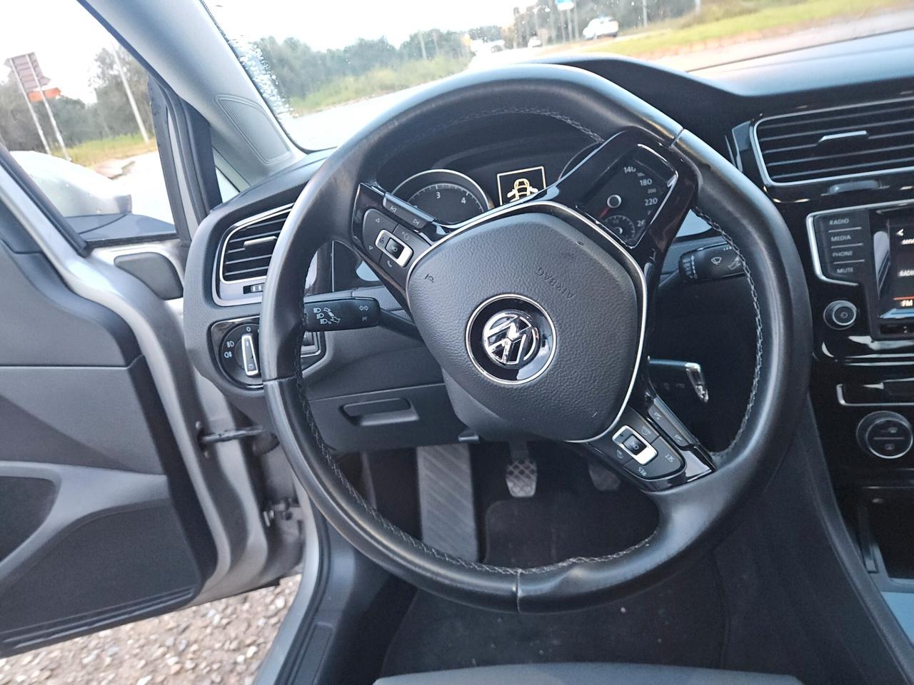 Volkswagen Golf 1.6 TDI 5p. Highline BlueMotion Technology