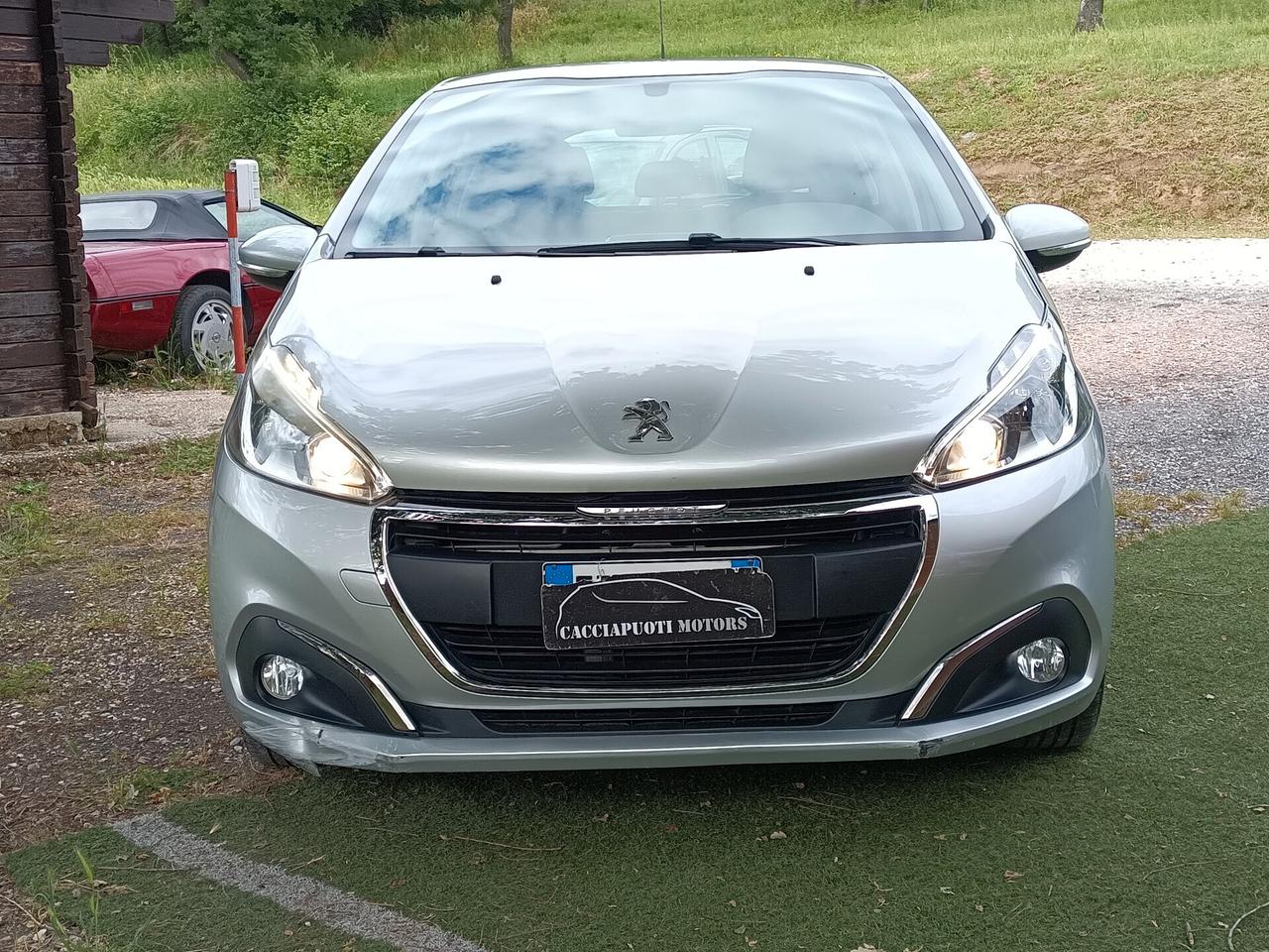 Peugeot 208 PureTech 82 5 porte Allure