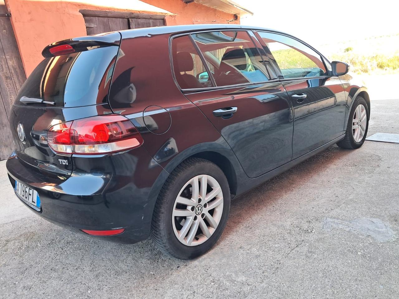 Volkswagen Golf 1.6 TDI DPF 5p. Highline neopatentati