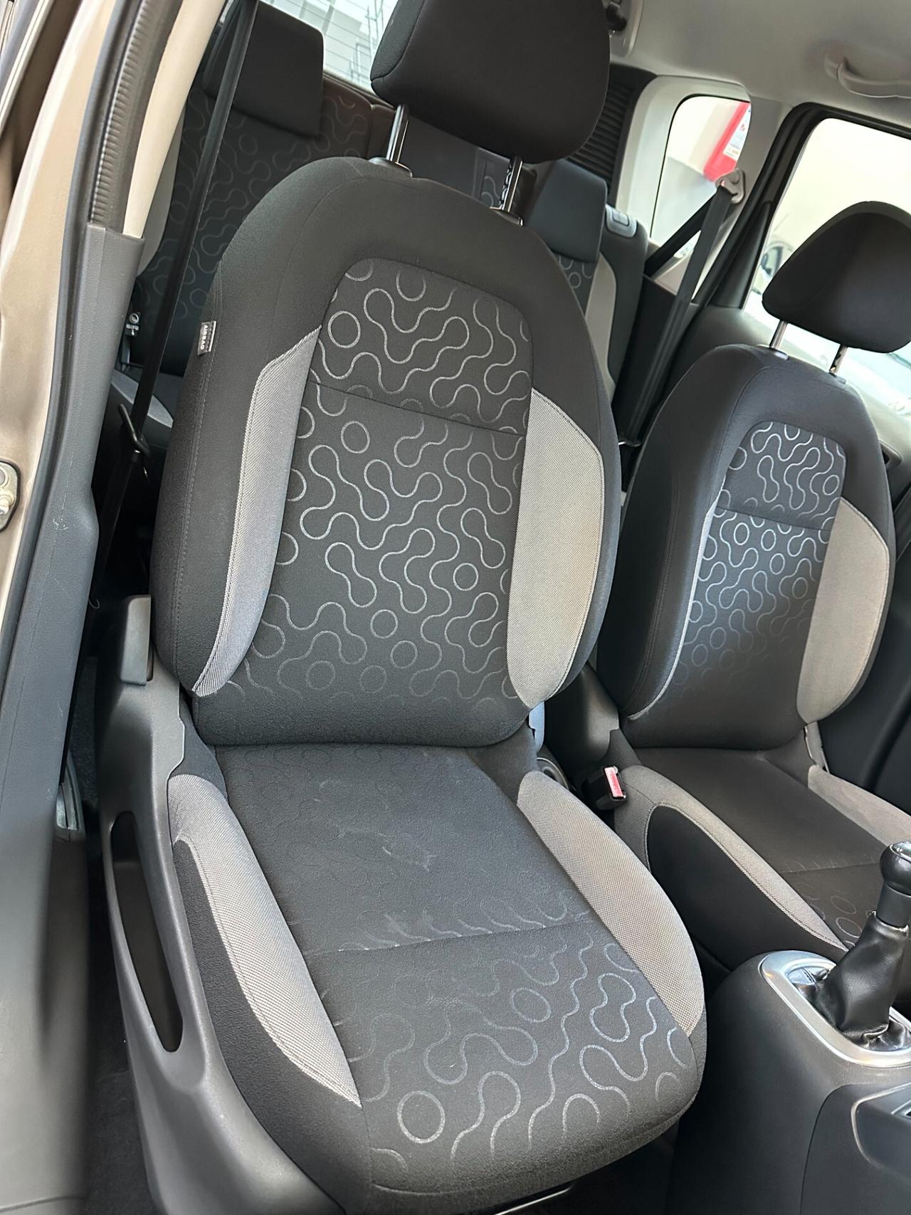 Citroen C3 Picasso 1.4 Benz, si neopat, uni prori, famigliare