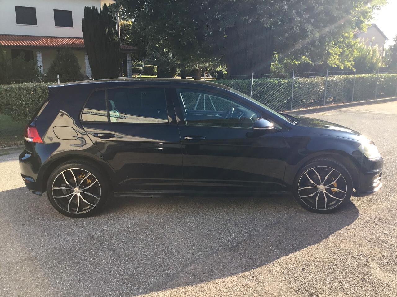Volkswagen Golf 1.6 TDI 110 CV 5p. ALLESTIMENTO Rline