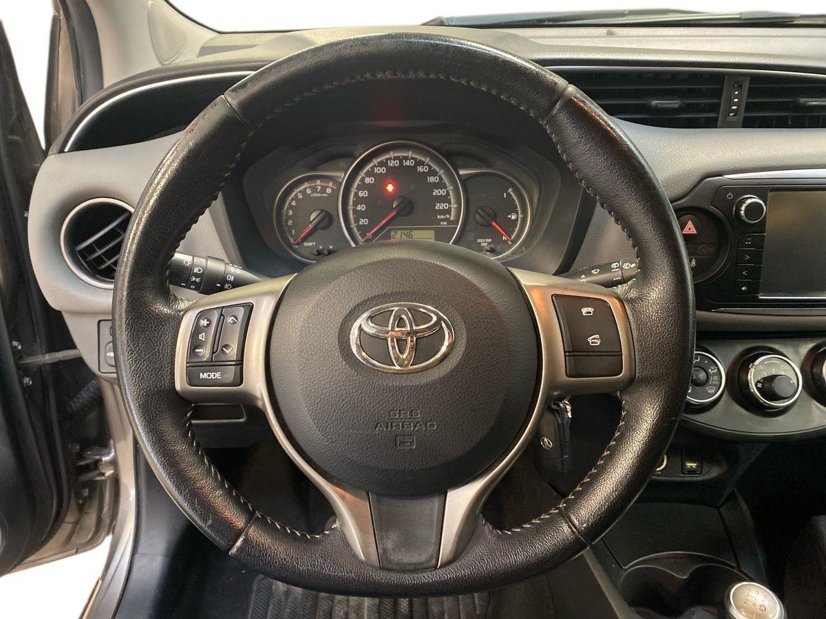 TOYOTA Yaris 3ª serie - Yaris 1.0 5 porte Active