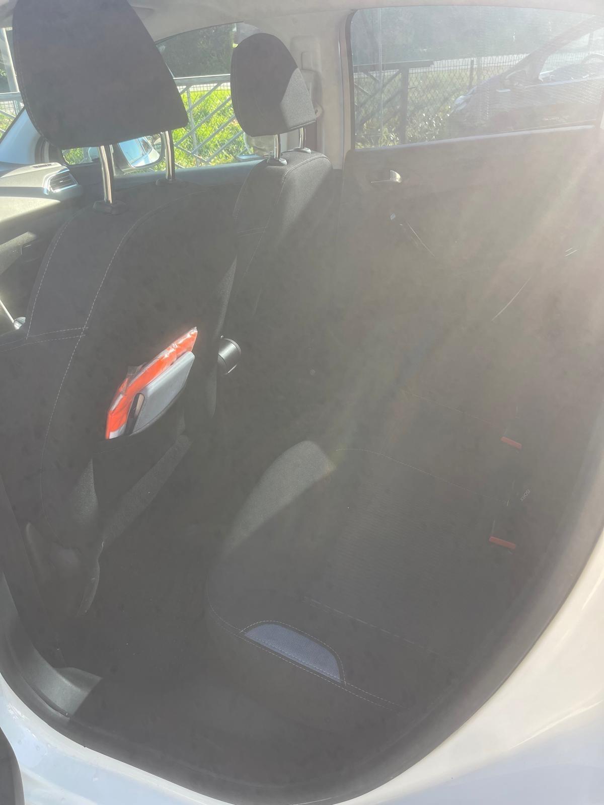 Peugeot 208 1.4 HDi 68 CV 5 porte Allure