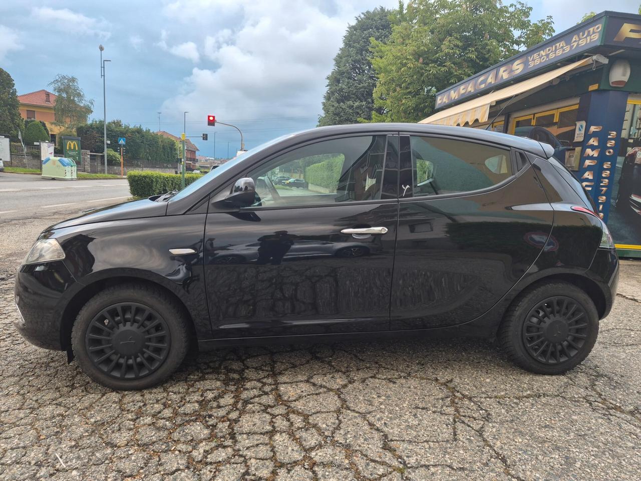 Lancia Ypsilon 1.2 69 CV 5 porte Gold