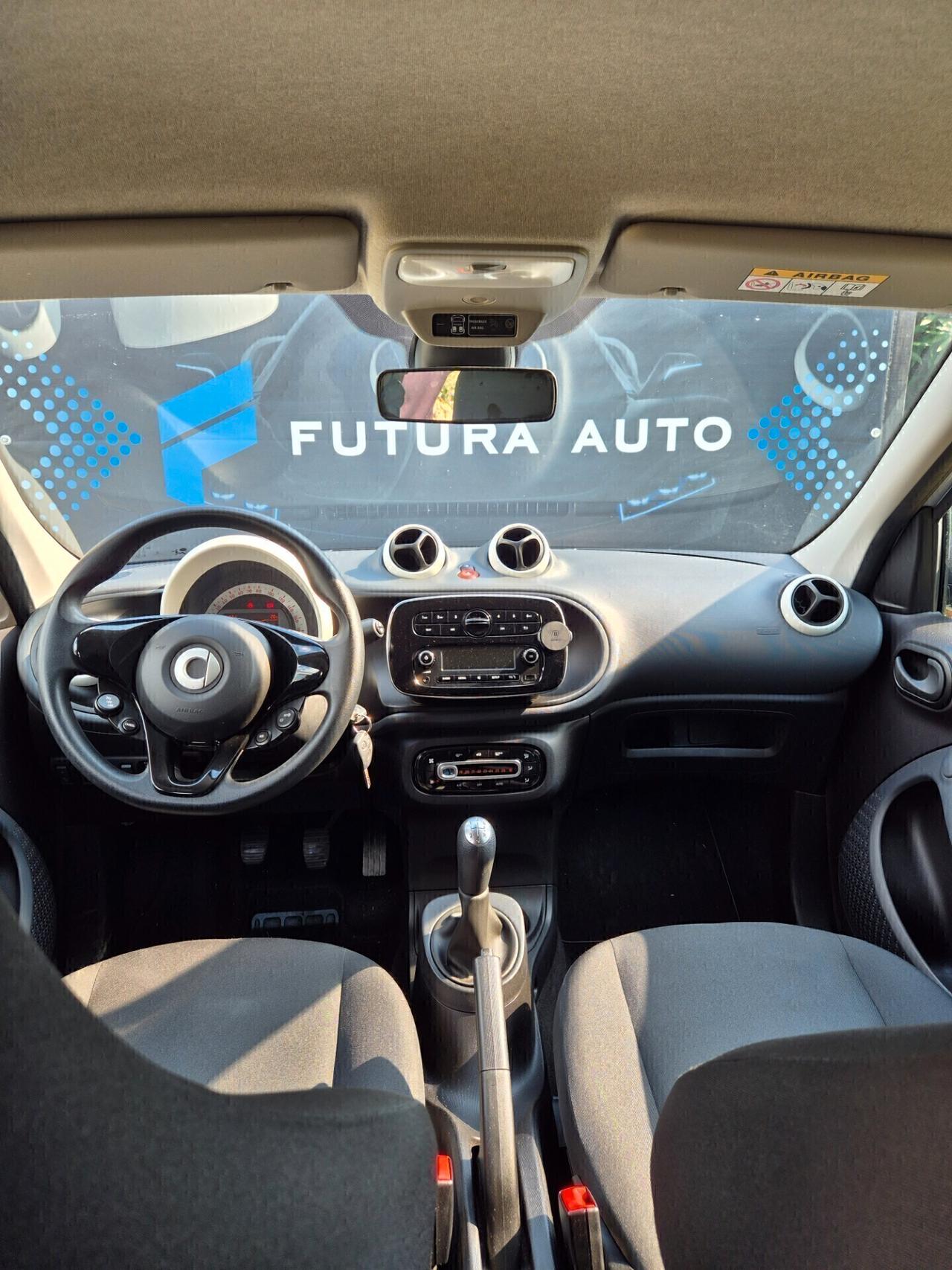 Smart ForFour 70 1.0 Youngster.