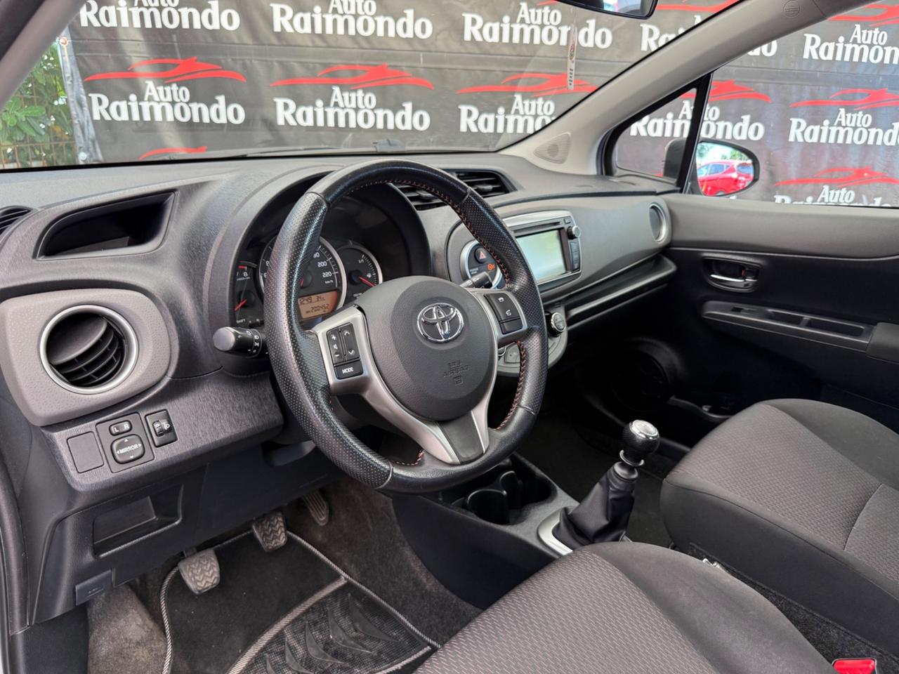 Toyota Yaris 1.3 5 porte
