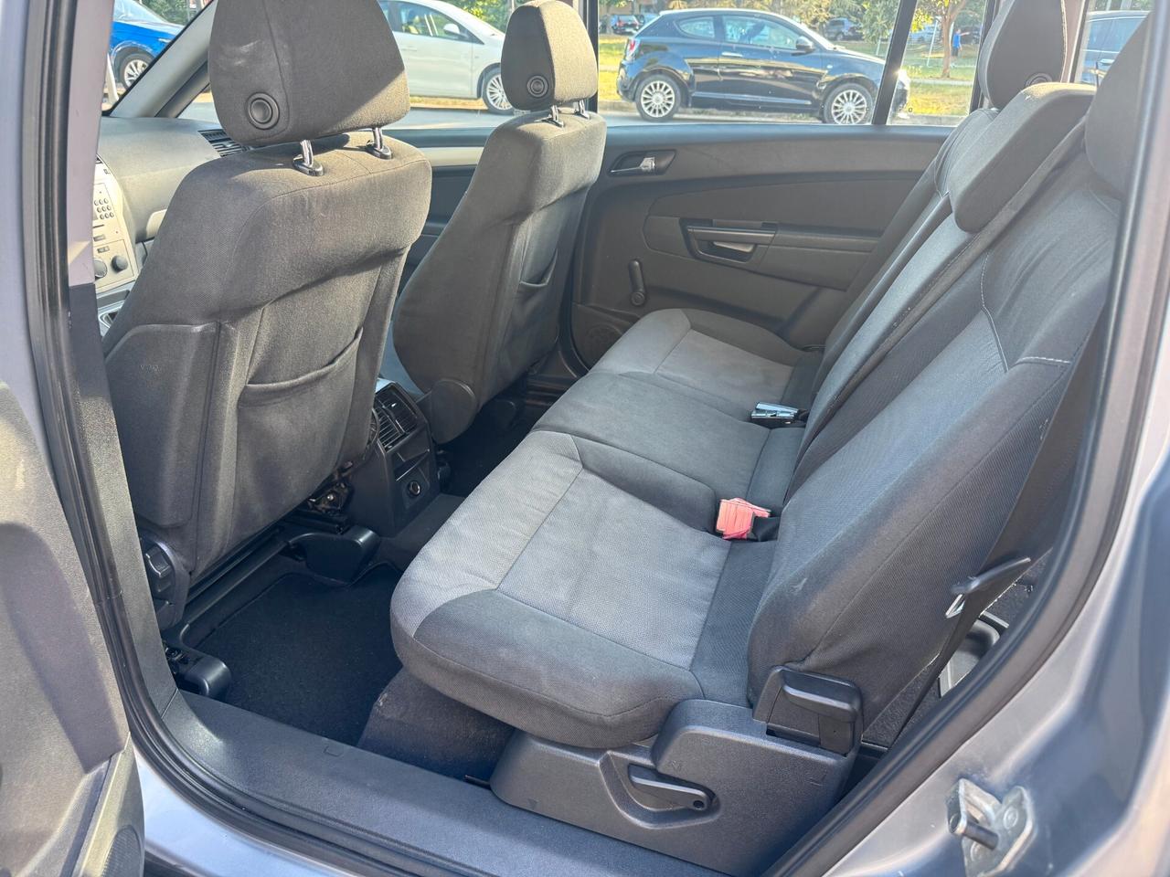 Opel Zafira 1.6 16V ecoM 94CV Cosmo