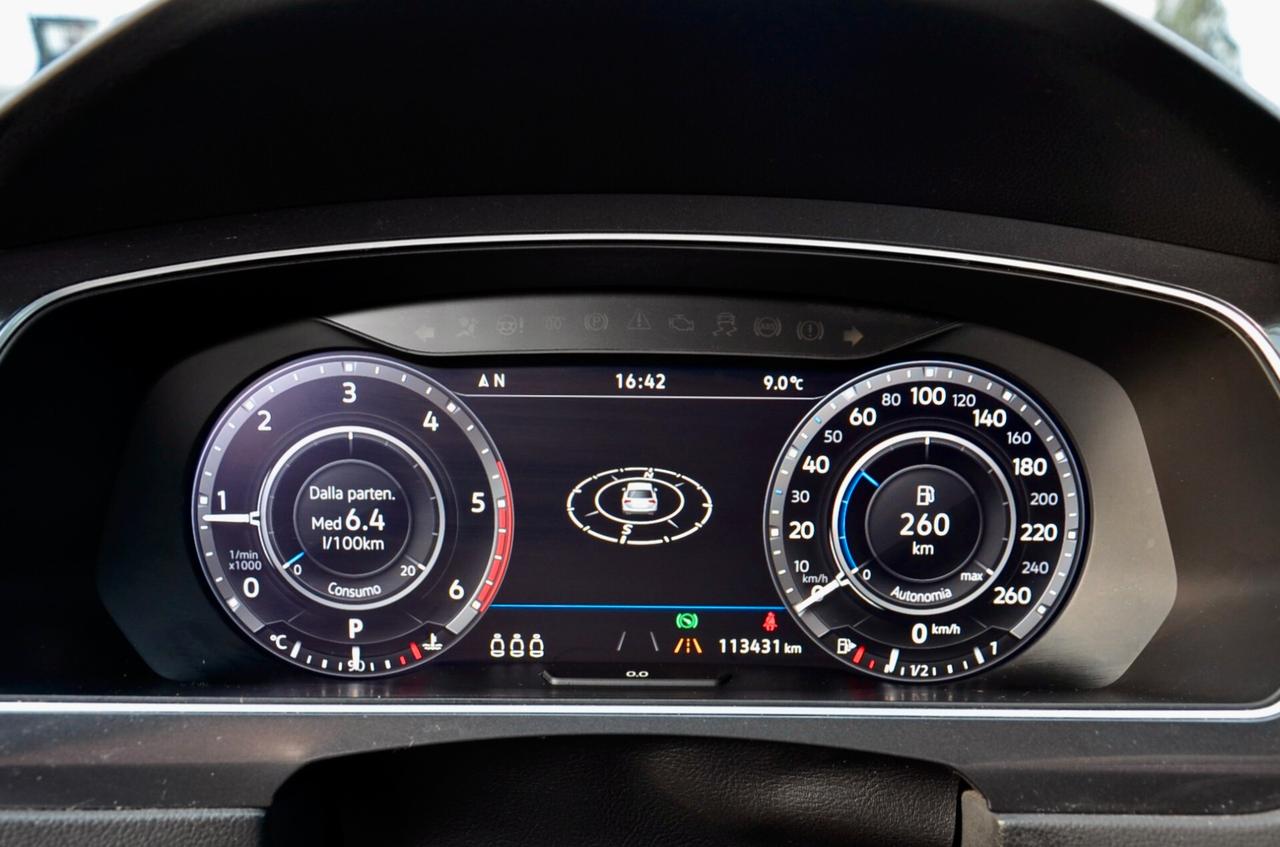 VOLKSWAGEN TIGUAN 2.0 TDI EXECUTIVE 150cv DSG, UNICOPROPRIETARIO, SERVICE VW, NAVI, RETROCAMERA, APPLE ANDROID, 18", PERMUTE